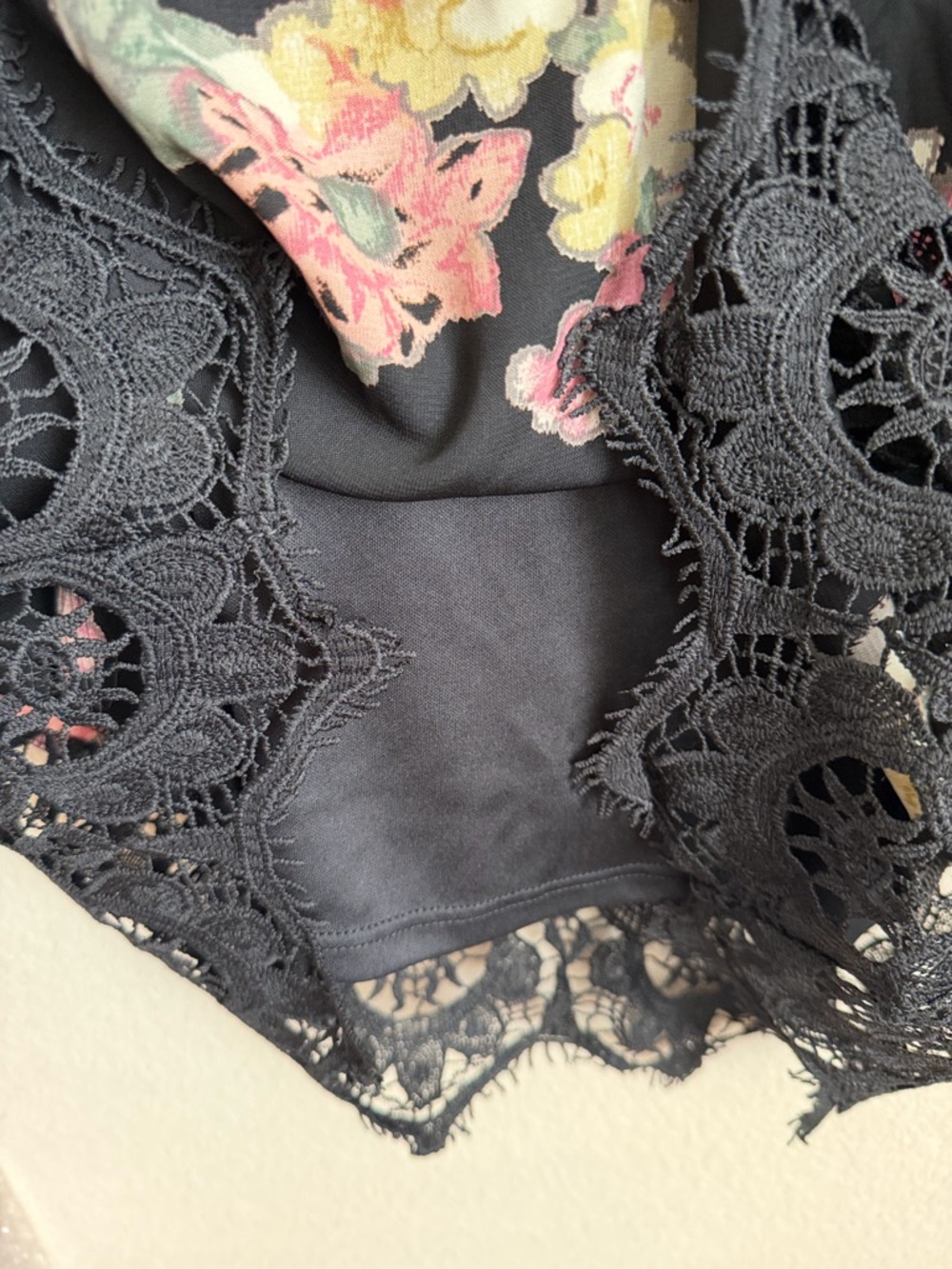 Slip Dress Black Floral Crochet Lace Hem Mini Lined Spaghetti Strap Size S Voom - Picture 10 of 13